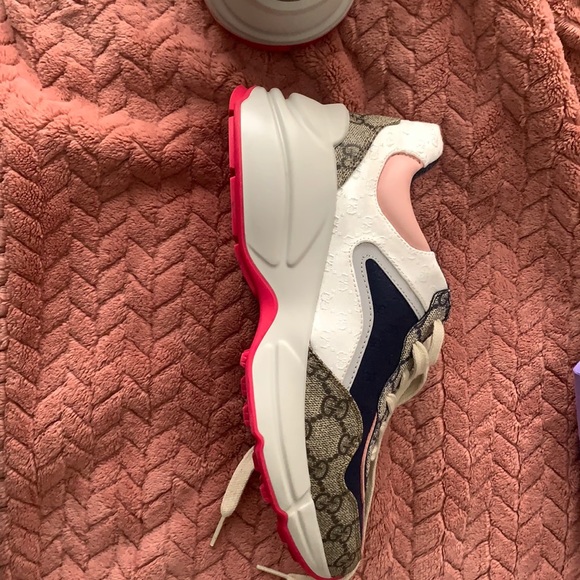 Gucci Sneakers